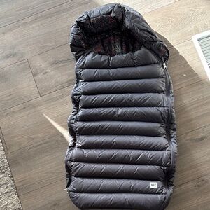 MEC Black Quilted Baby Footmuff with Patterned Lining